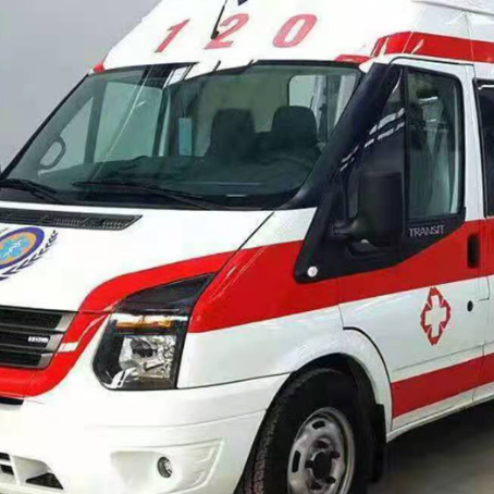 台前非急救护送病人转院租赁救护车的优缺点对比